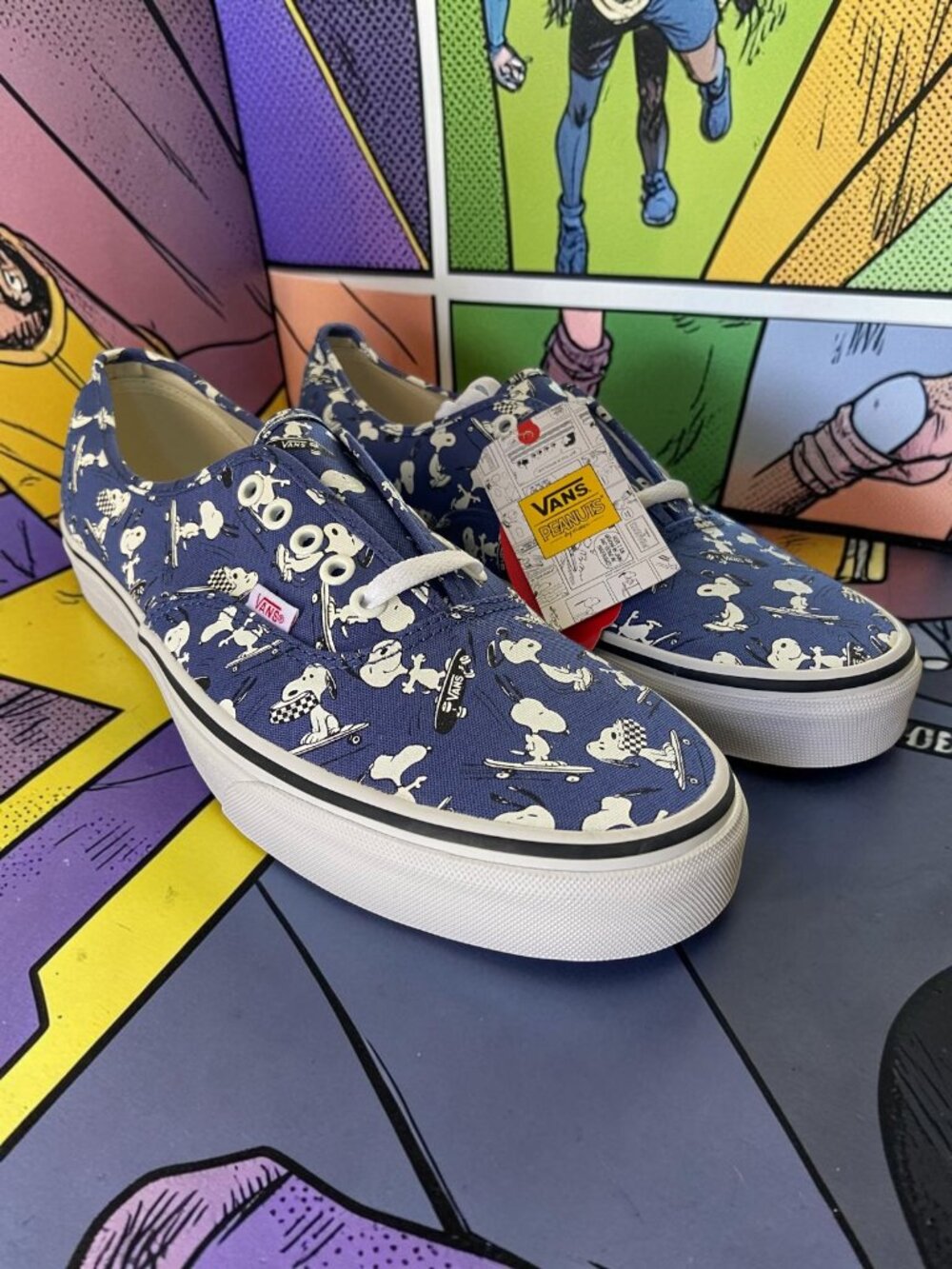 Vans Authentic x Peanuts Snoopy Skateboarding Mens Shoe Size 11.5 Blue/White NEW - Picture 3 of 9